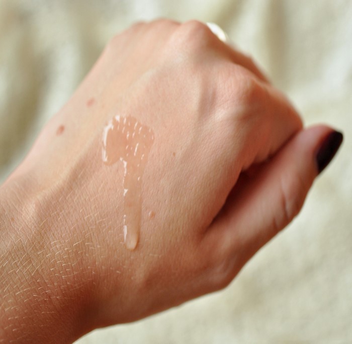 Dạng gel trong suốt nhẹ nhàng cho làn da từ Paula’s Choice Clear Pore Normalizing Cleanser Dạng gel trong suốt nhẹ nhàng cho làn da từ Paula’s Choice Clear Pore Normalizing Cleanser