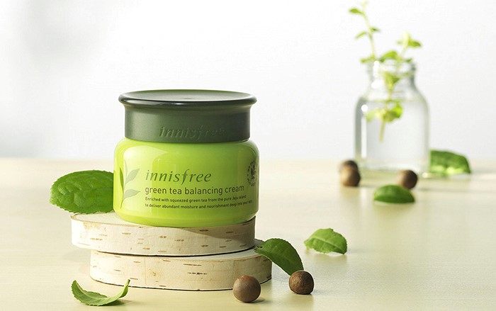 Kem dưỡng da trà xanh green tea balancing cream từ thương hiệu innisfree