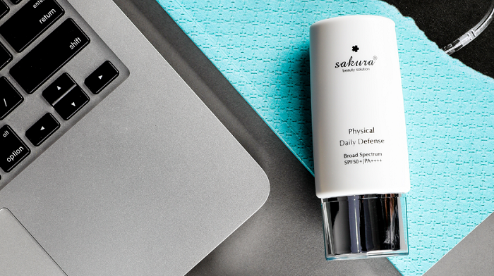 Kem chống nắng Physical Daily Defense