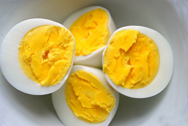 Trứng luộc dễ chuẩn bị, giàu protein, cho da sáng, dáng đẹp